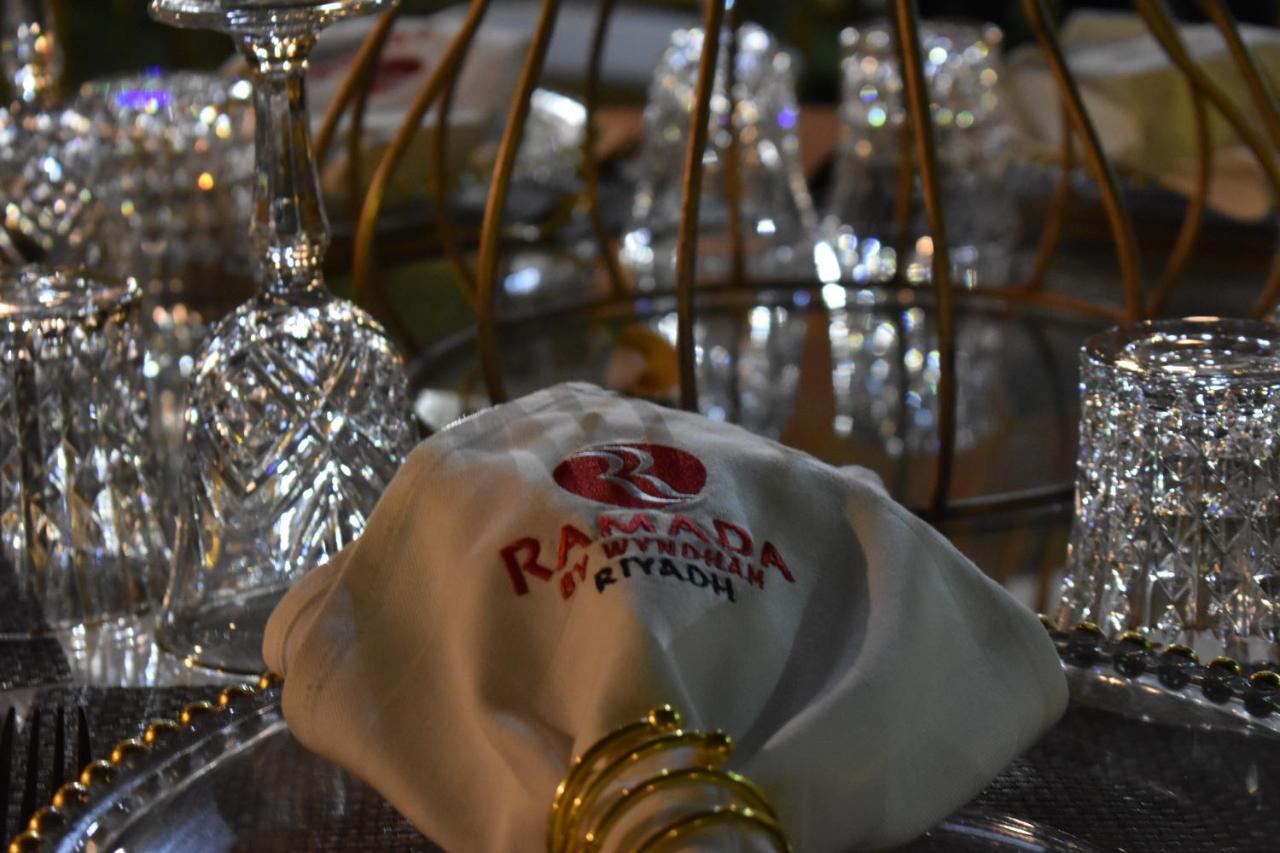 Ramada Riyadh Hotel Esterno foto