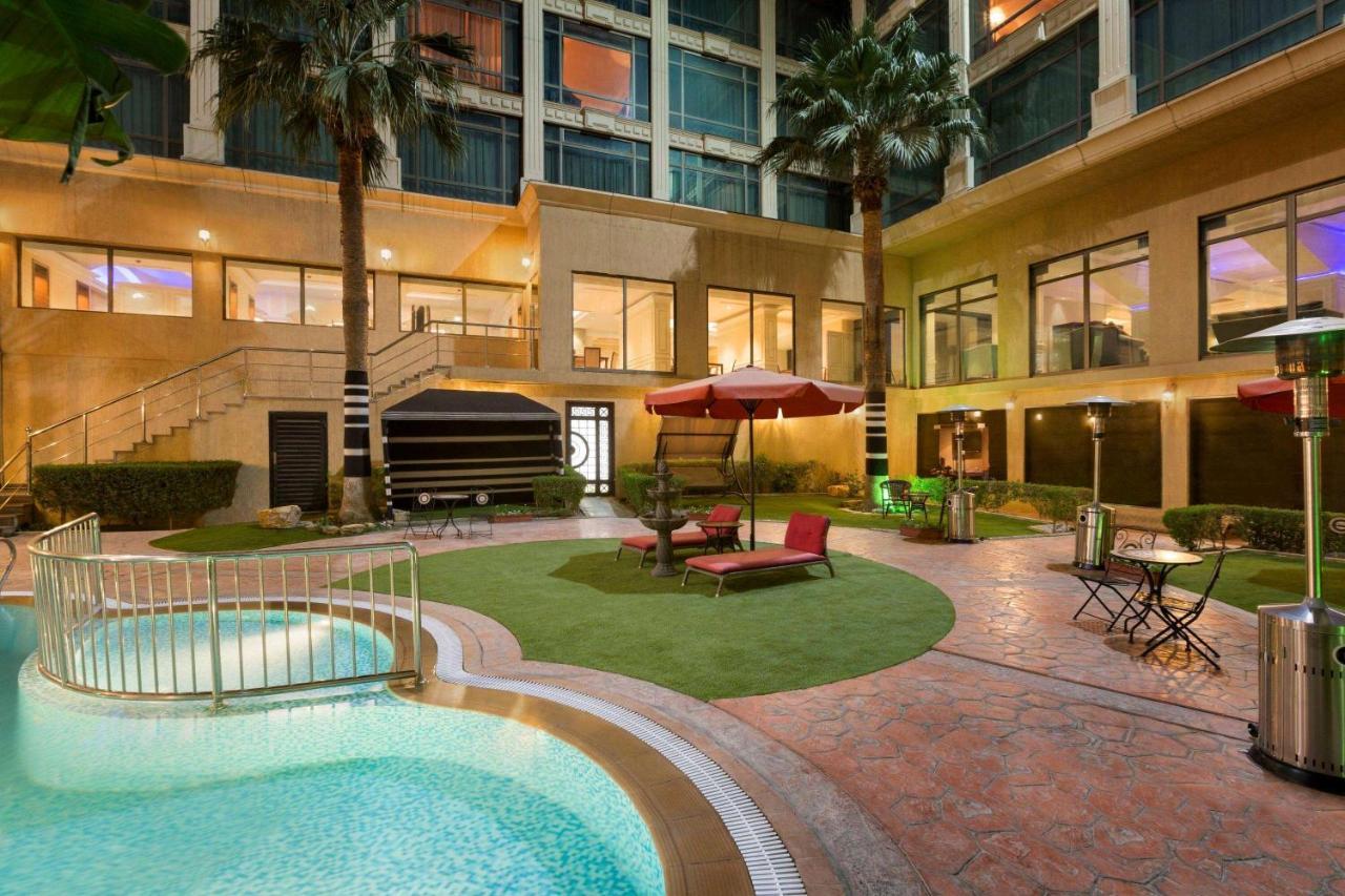 Ramada Riyadh Hotel Esterno foto