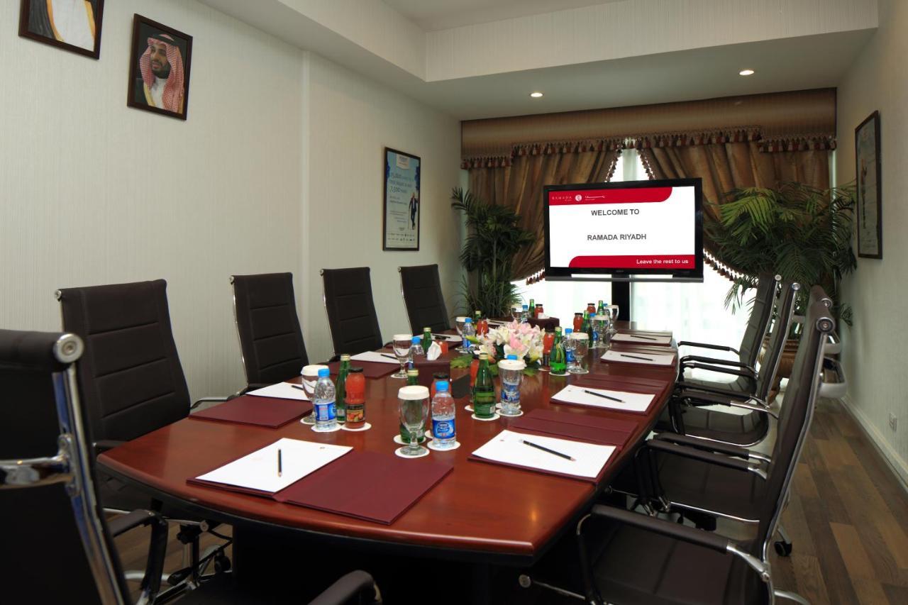 Ramada Riyadh Hotel Esterno foto