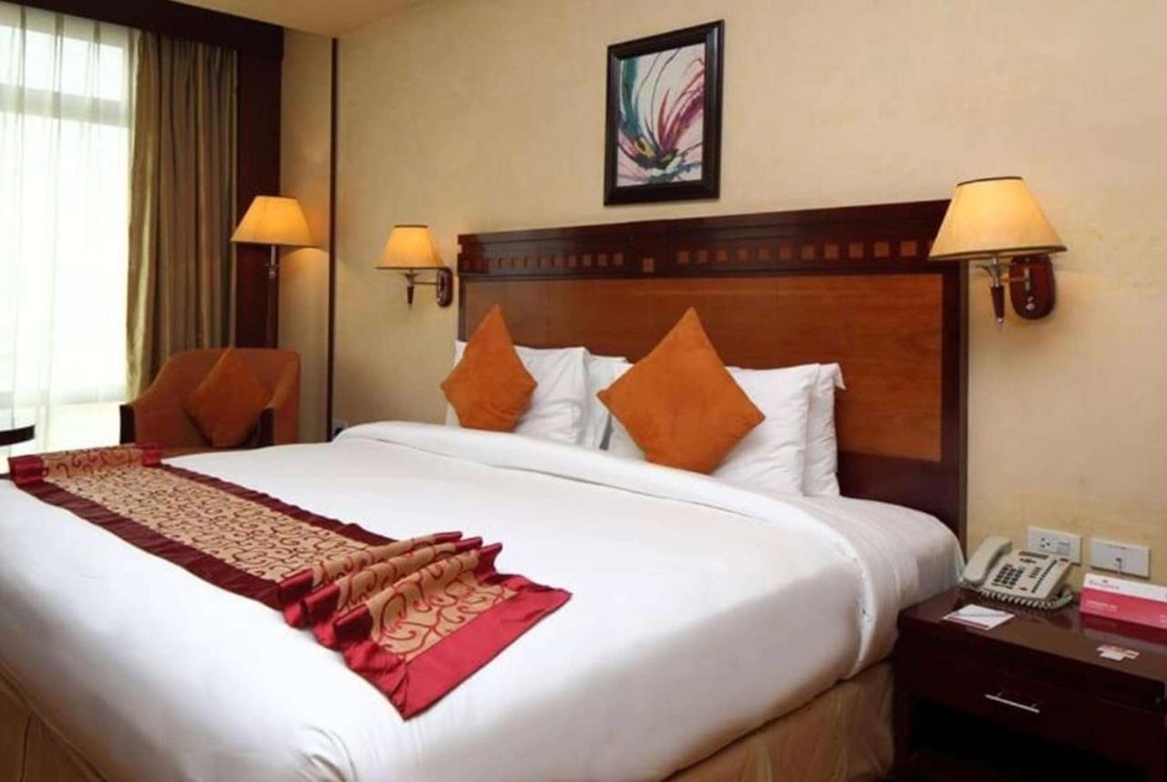 Ramada Riyadh Hotel Esterno foto