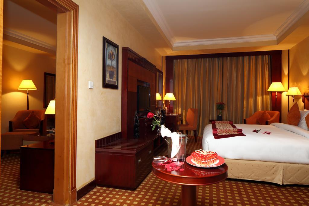 Ramada Riyadh Hotel Esterno foto