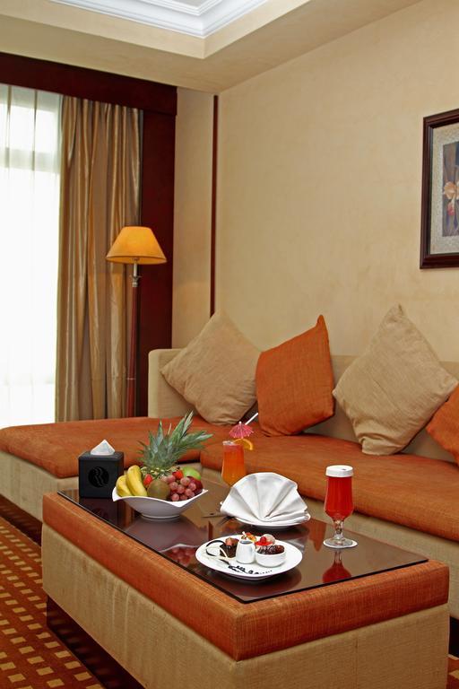 Ramada Riyadh Hotel Esterno foto