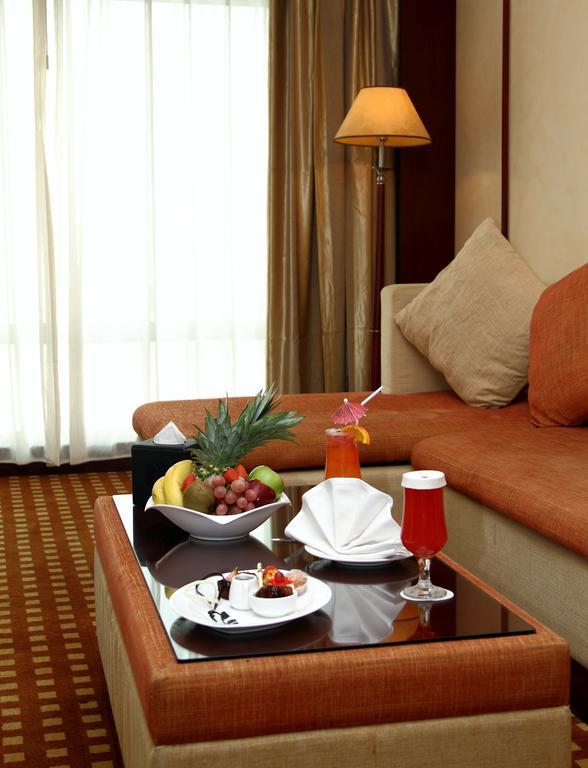 Ramada Riyadh Hotel Esterno foto