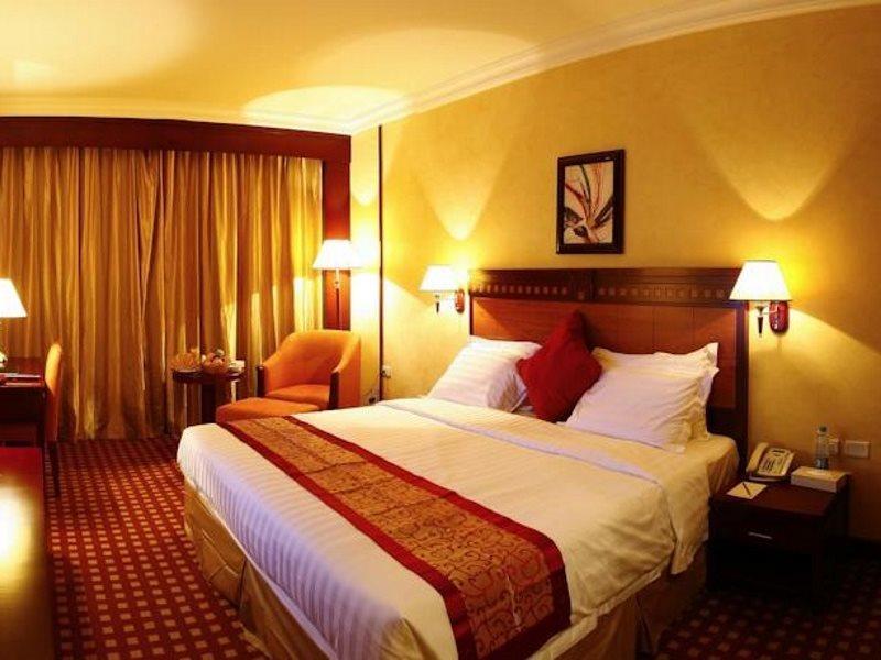 Ramada Riyadh Hotel Esterno foto