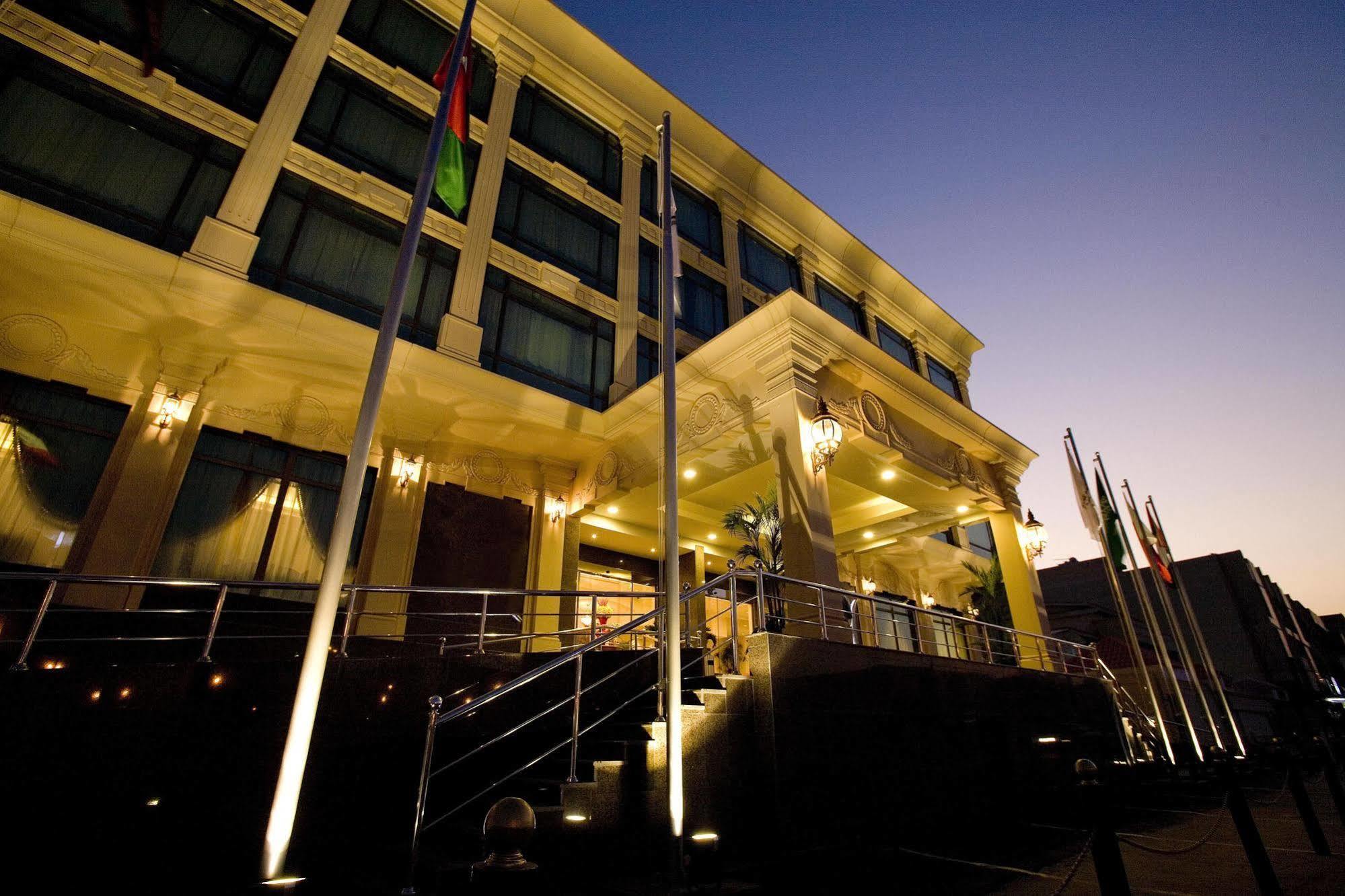 Ramada Riyadh Hotel Esterno foto