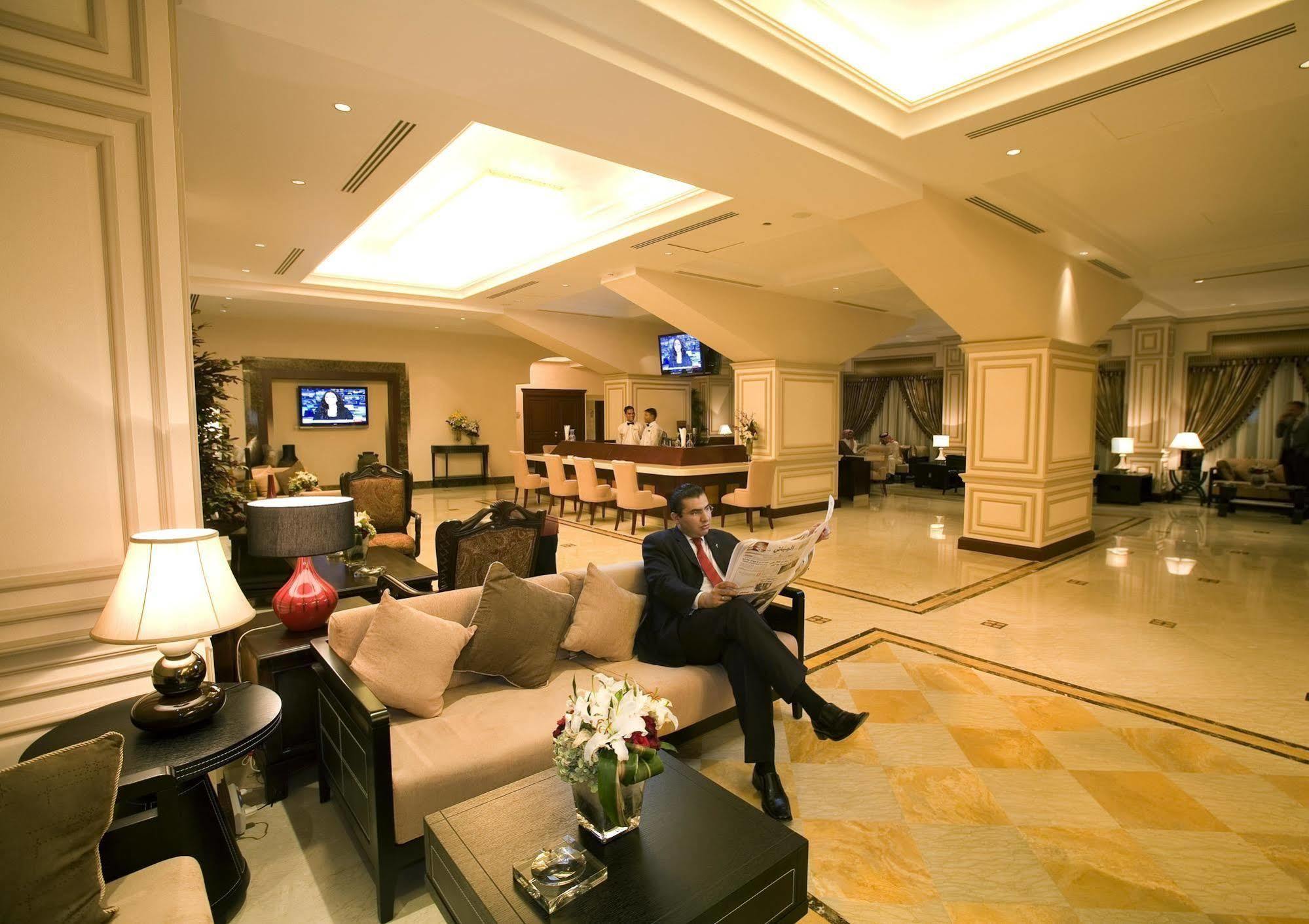 Ramada Riyadh Hotel Interno foto