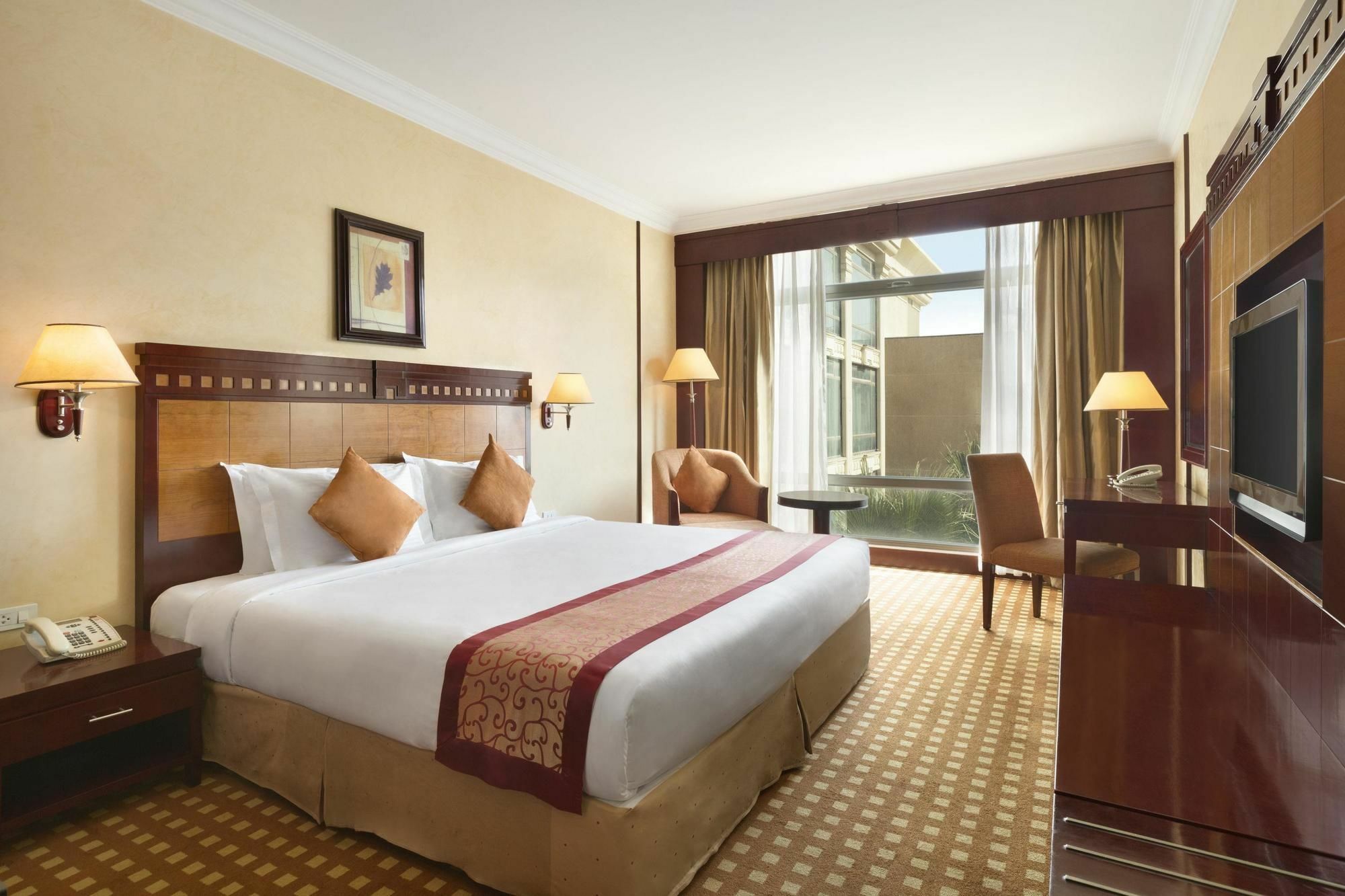Ramada Riyadh Hotel Esterno foto
